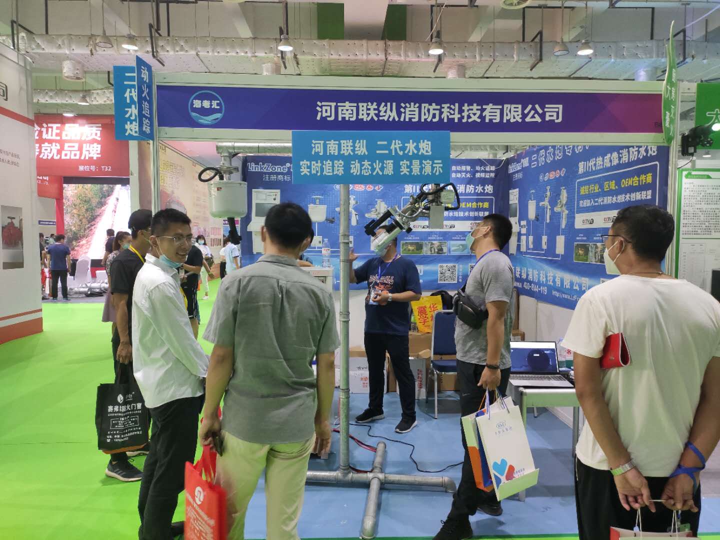 1940108074.jpg 1940108074.jpg