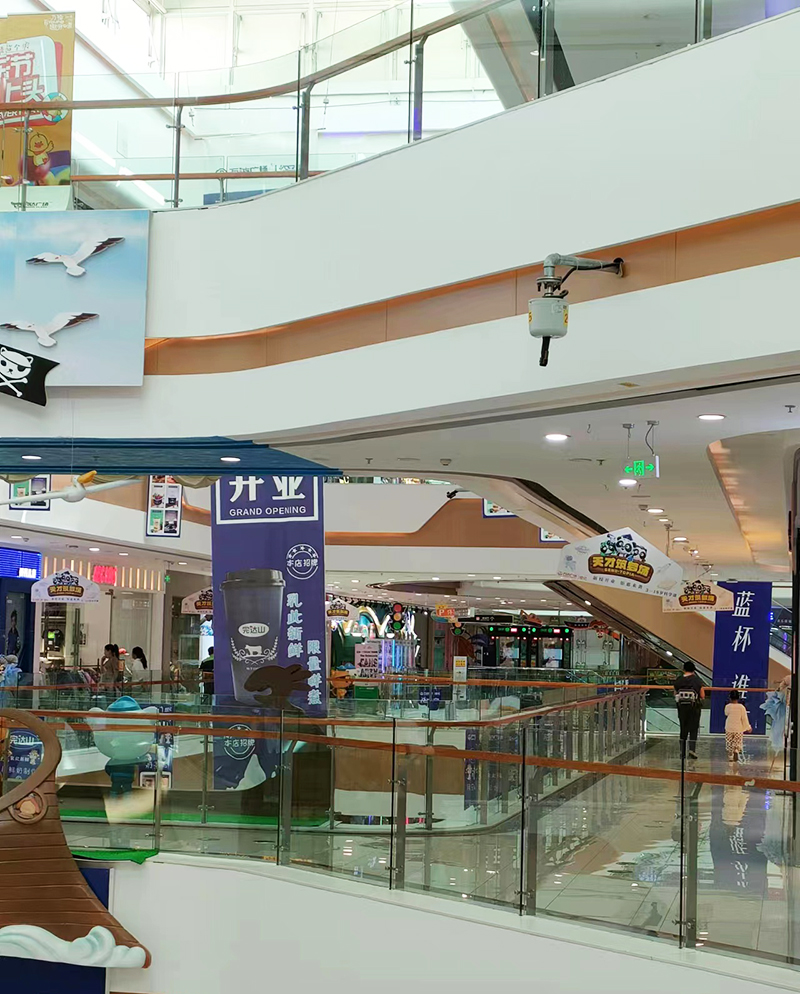 萬達廣場安裝聯(lián)縱智能水炮